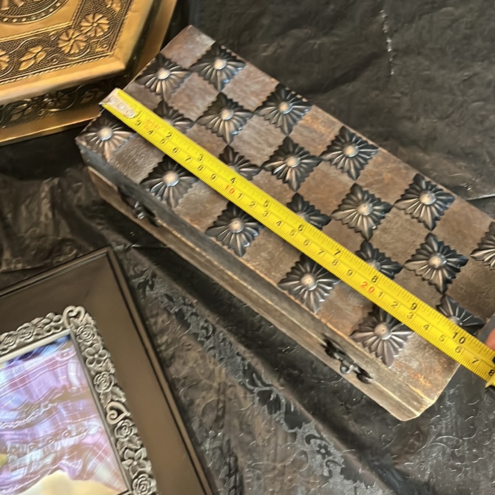 Reproduction of a Vintage box for Anything!